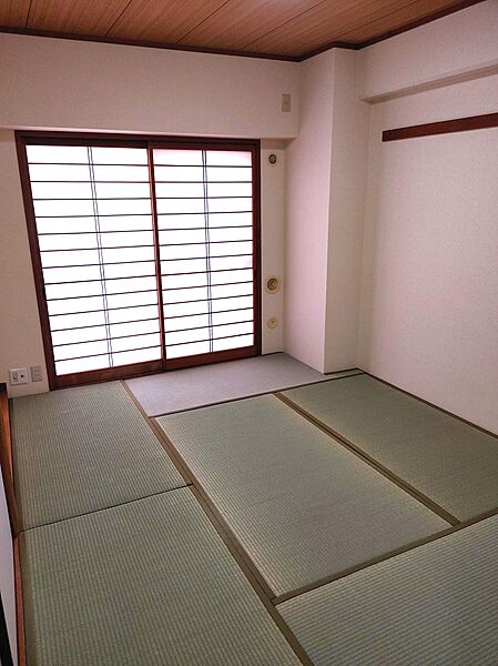 襖・障子貼替え