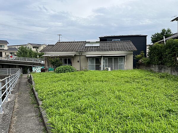 外観：338000018043