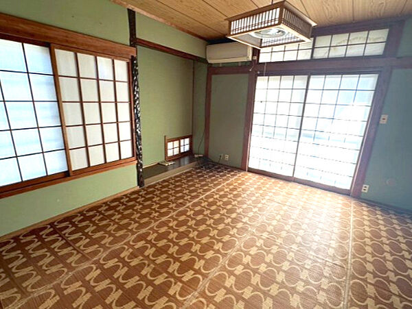 【和室】落ち着いた雰囲気の和室は、客間としても寝室としても多目的に活用できる便利な空間です！