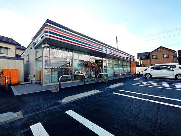 【コンビニエンスストア】セブンイレブン　新居浜宇高町3丁目店まで978ｍ