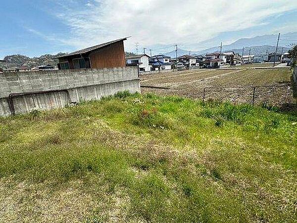 敷地分割の相談も可能なため、必要な広さに合わせた購入や、二世帯住宅などの多様な検討が可能です。