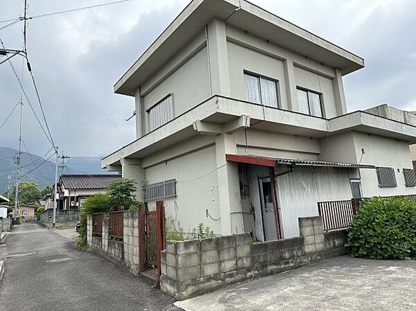 外観：338000049093