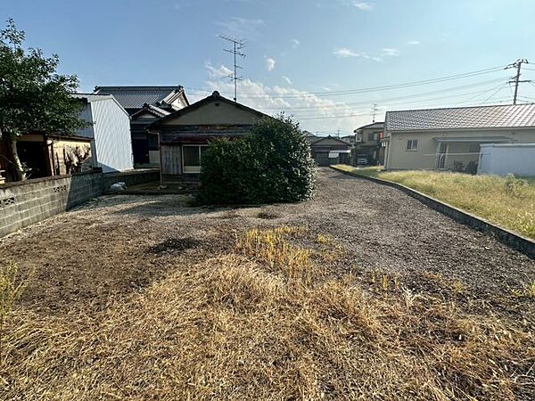 進入路　北側から南向きに撮影