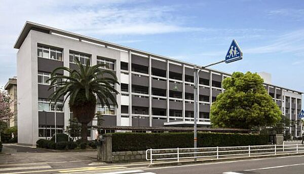 【高校】愛媛県立新居浜西高校まで403ｍ