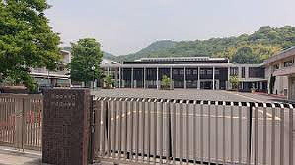 【中学校】川之江北中学校まで2638ｍ