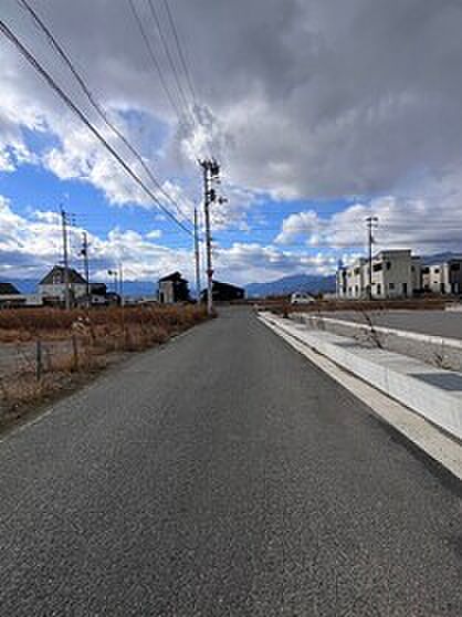前面道路含む現地写真