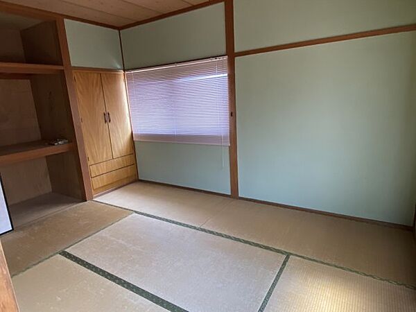 ゆったりとくつろげる和室です