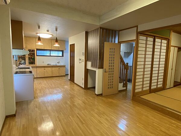 ゆったり過ごせるリビングです