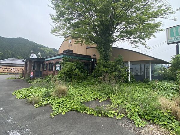 建物は売主負担にて解体致します。