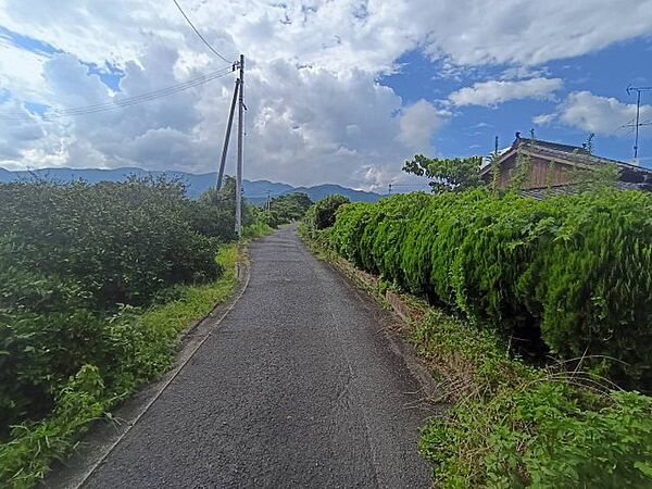 南西側道路