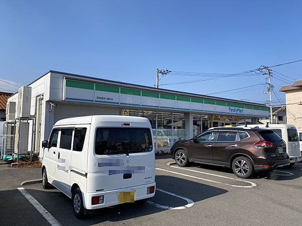 【コンビニエンスストア】ファミリーマート　西条喜多川通り店まで515ｍ