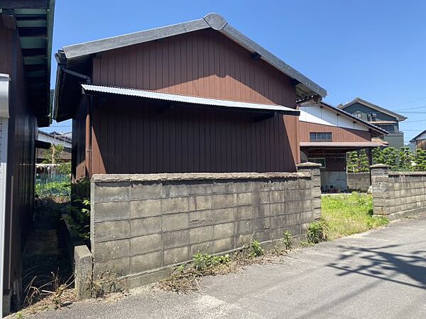 納屋があります。