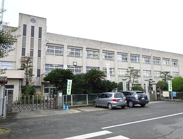 【小学校】丹原小学校まで684ｍ