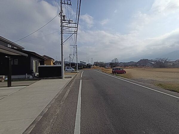 前面道路含む現地写真