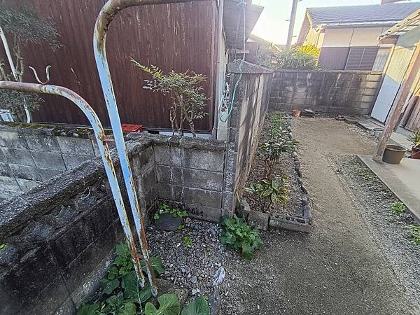 隣地境界