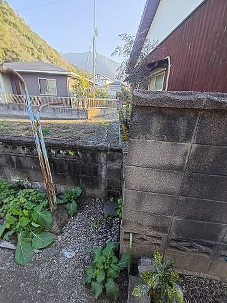 隣地境界