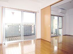 Y-FLAT（ワイ・フラット） 2階2LDKのリビング/ダイニング