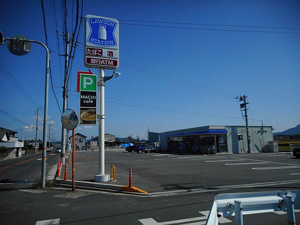 ローソン丸亀垂水店まで徒歩約8分！