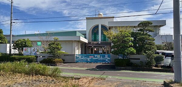城東幼稚園まで車で約10分