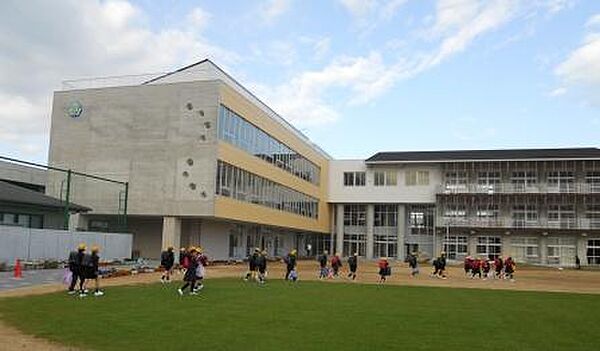 坂出小学校 (940ｍ)