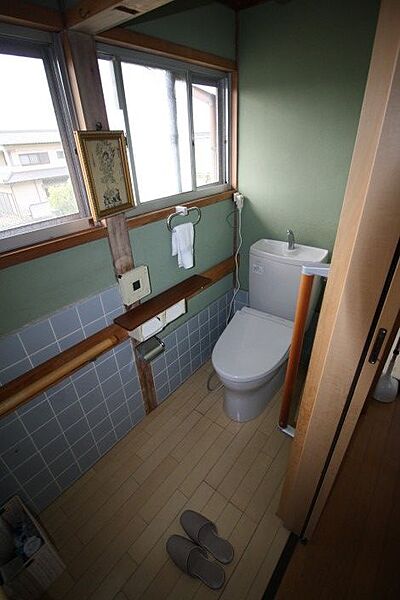 母屋トイレ