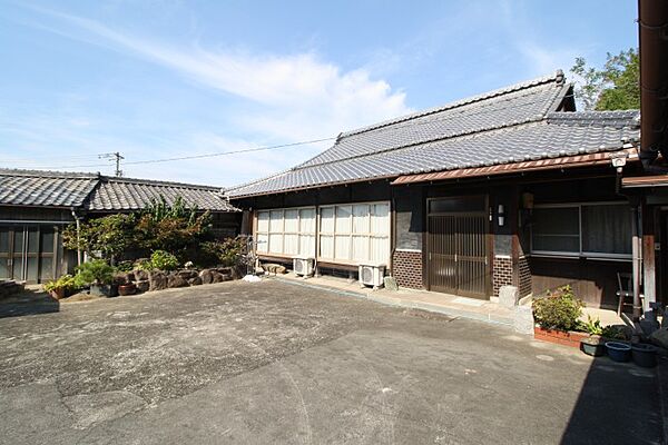 母屋外観