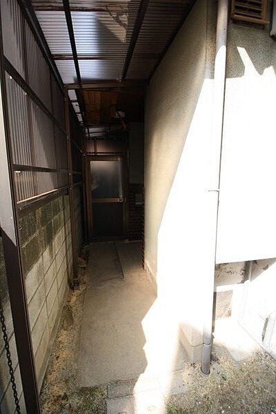 外部玄関前