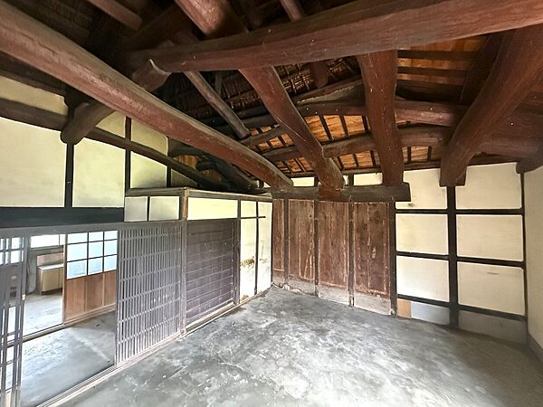 土間