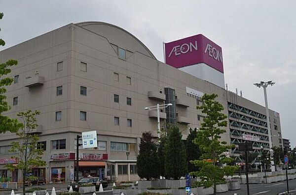イオン坂出店　距離：1、977m