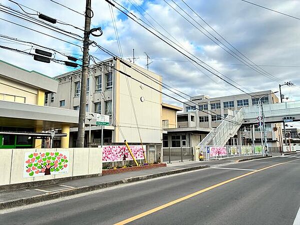 多肥小学校
