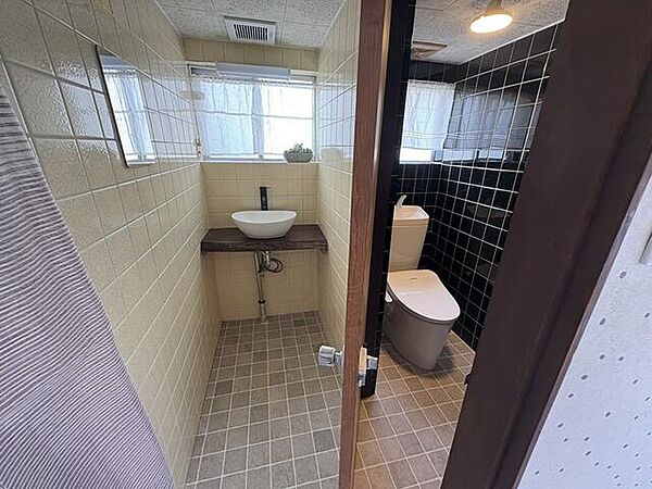 2階のトイレです