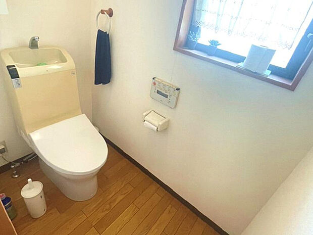 【トイレ】2F店舗のトイレ