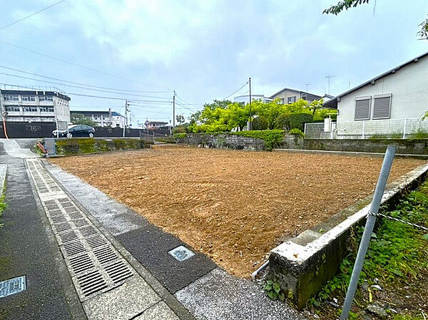 更地でのお引渡しです。詳細についてはお問い合わせ下さい。