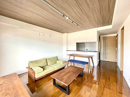 2018年3月頃にリフォームされたきれいなお部屋です。(水回り設備新規交換、クロス張替、畳交換等)