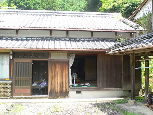 外観：339000032204