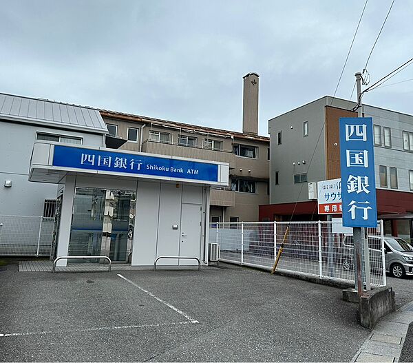 四国銀行ATM　百石