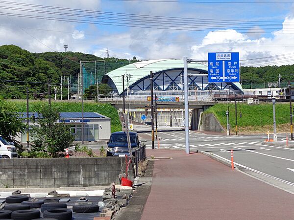 球場前駅