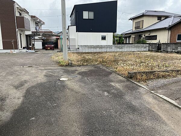 進入道路　東方向