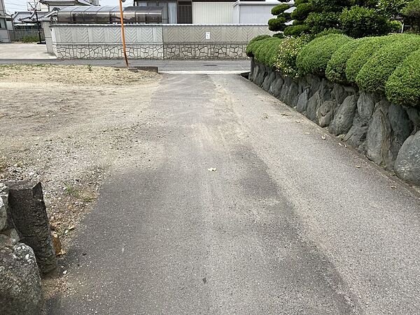 西方向　北側公道 　　
