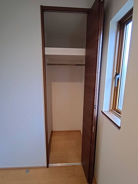 玄関入ってすぐの収納も、便利に使っていただけます。