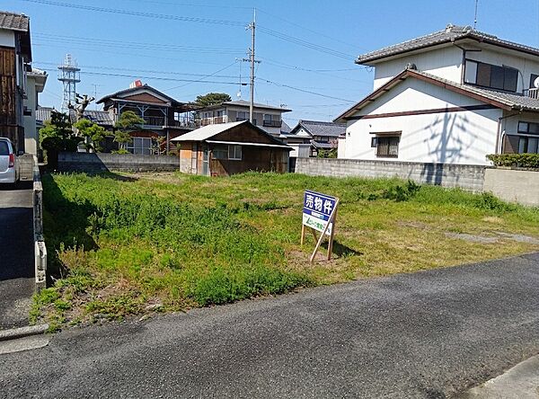接道左側からの撮影です
