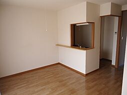 イーストリバー2 1階1LDKのリビング/ダイニング