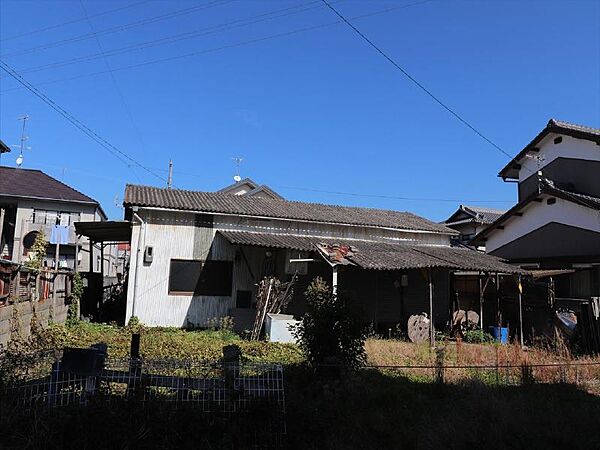 南側から撮影