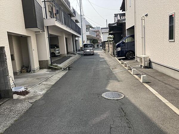 すっきりと見通しが良い、落ち着いた雰囲気。