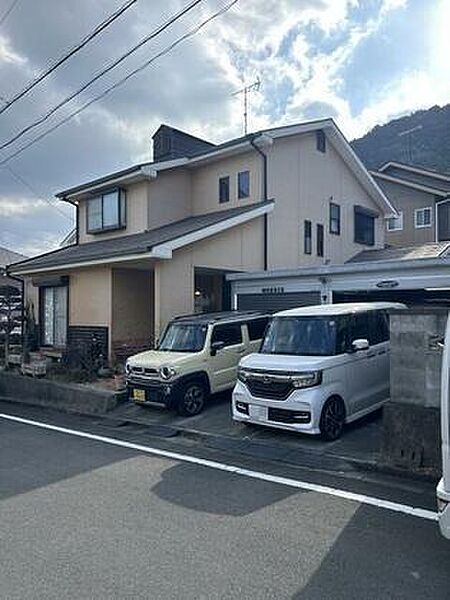 外観：338000055051