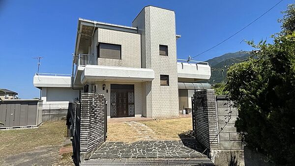 外観：338000049081