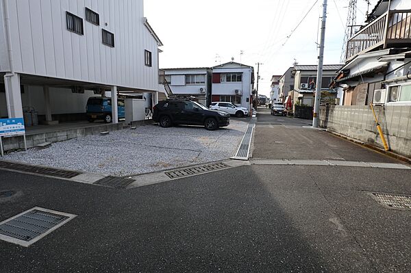 3方周囲道路は位置指定道路