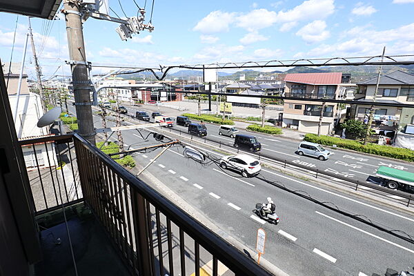 北側が土佐道路