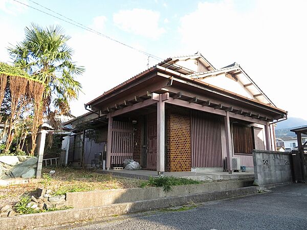 外観：338000043025