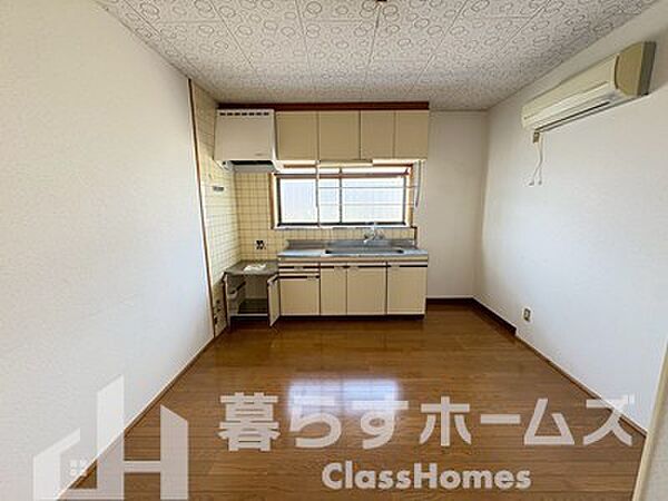 東城山町　中古住宅
